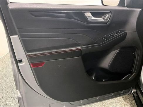 Used 2023 Ford Escape ST-Line AWD/4WD image 25
