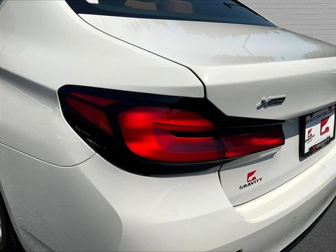 Used 2021 BMW 530i xDrive AWD/4WD image 20
