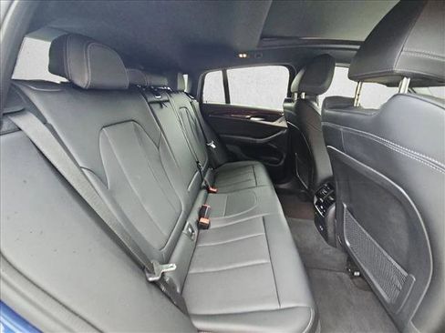 Used 2025 BMW X4 xDrive30i AWD/4WD image 19