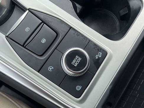 Used 2023 Ford Explorer Limited w/ Limited Technology Package AWD/4WD image 12