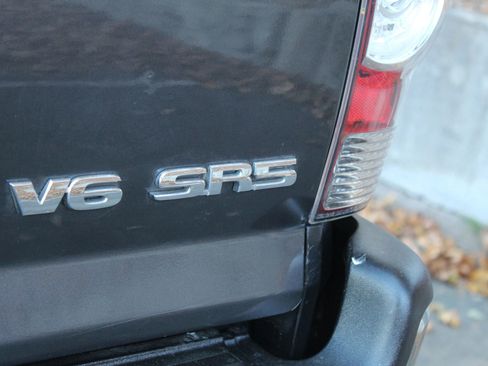 Used 2014 Toyota Tacoma 4x4 Double Cab image 41