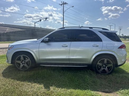 Used 2025 Mercedes-Benz GLE 450e 4MATIC image 9