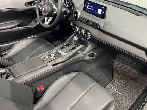 Used 2024 MAZDA MX-5 Miata RF Grand Touring w/ Weather Package image 12