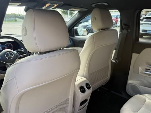 Used 2025 Mercedes-Benz GLA 250 image 26