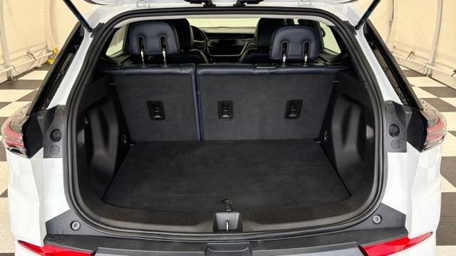 Used 2023 Chevrolet Bolt EUV LT w/ Convenience Package FWD image 4