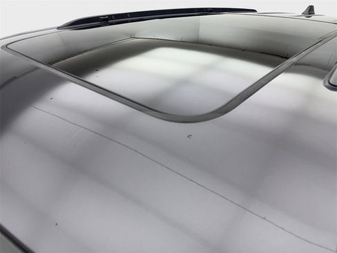 Used 2024 Jeep Grand Cherokee L Limited w/ Luxury Tech Group II image 20