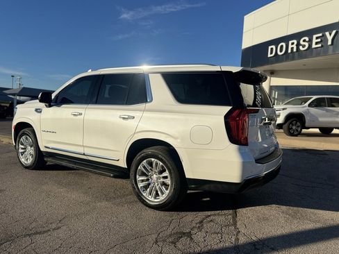Used 2021 GMC Yukon SLT w/ SLT Premium Package image 8