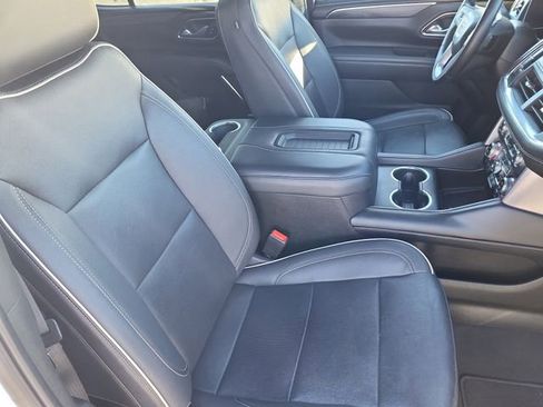 Used 2023 GMC Yukon SLT image 11