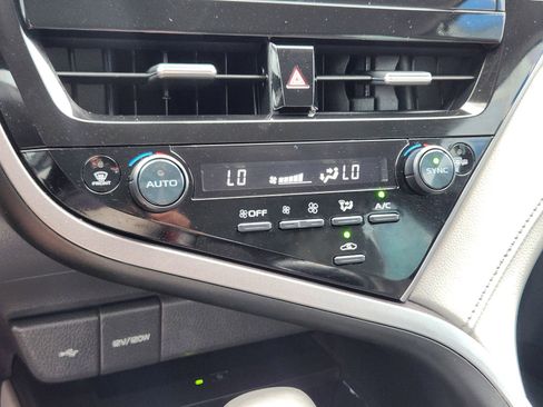 Used 2024 Toyota Camry XLE FWD image 20