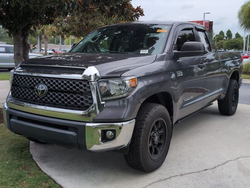 Used 2021 Toyota Tundra SR5 RWD image 5