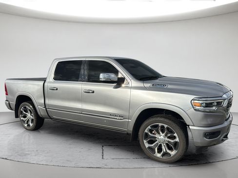 Used 2022 RAM 1500 Limited AWD/4WD image 3