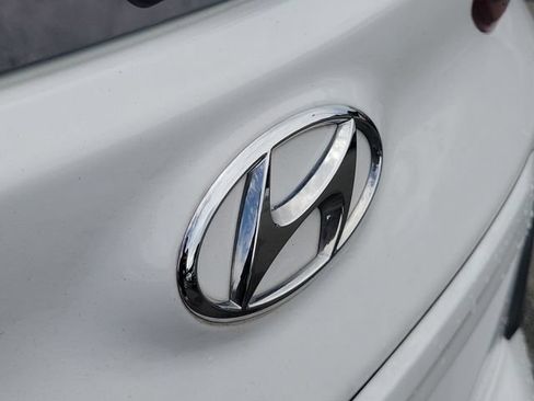 Used 2021 Hyundai Kona SE FWD image 7