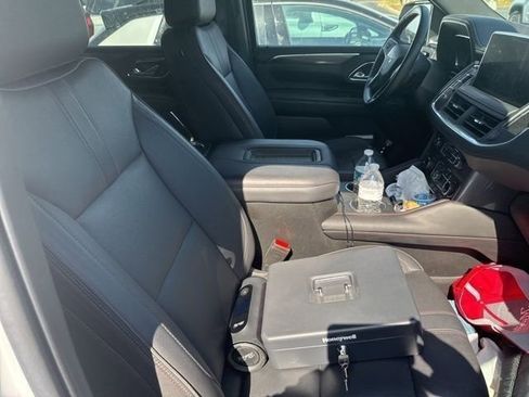 Used 2023 Chevrolet Tahoe RST w/ Luxury Package AWD/4WD image 37