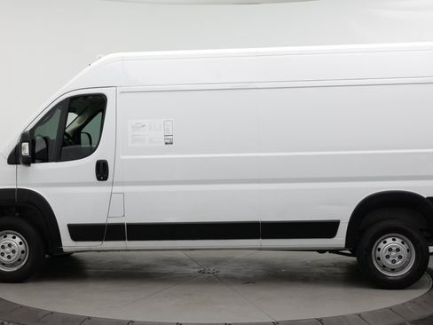 Used 2023 RAM ProMaster 2500 FWD image 5