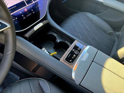 Used 2023 Mercedes-Benz EQS 580 4MATIC Sedan image 16