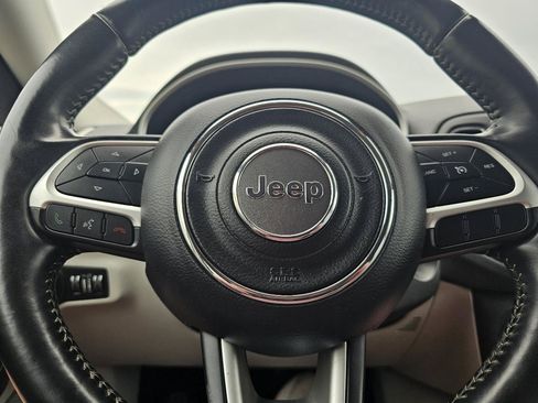 Used 2018 Jeep Compass Latitude w/ Popular Equipment Group AWD/4WD image 9