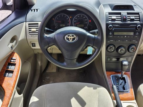 Used 2013 Toyota Corolla L image 10