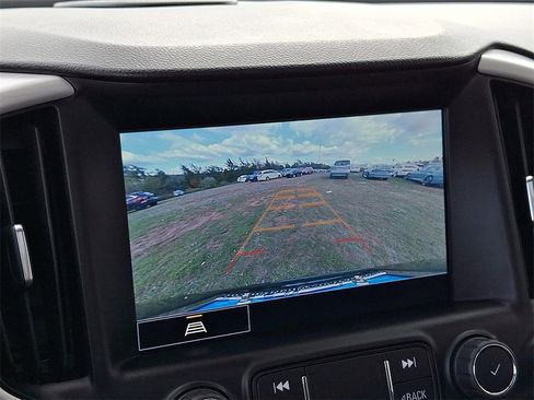 Used 2022 GMC Terrain SLT w/ Infotainment Package II image 18