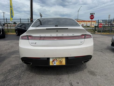 Used 2015 Lincoln MKZ w/ Equipment Group 102A Reserve FWD image 5