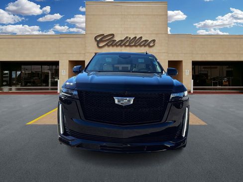 Certified 2024 Cadillac Escalade Sport Platinum image 8