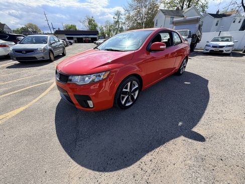 Used 2010 Kia Forte Koup SX image 30