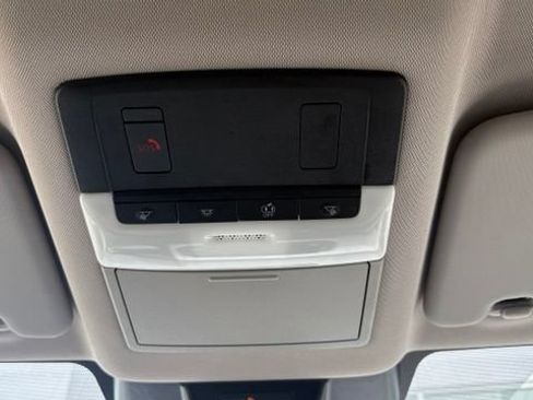 Used 2025 Nissan Rogue SV AWD/4WD image 20