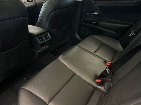 Used 2025 Lexus ES 350 w/ Accessory Package (Z2) FWD image 12