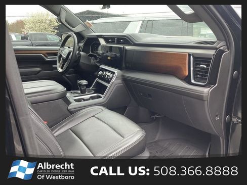 Used 2023 GMC Sierra 1500 Denali w/ Technology Package AWD/4WD image 18