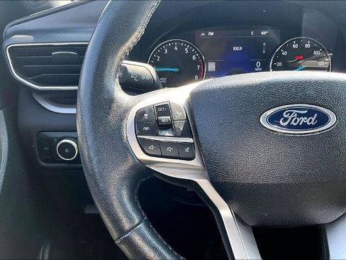 Certified 2023 Ford Explorer XLT w/ Equipment Group 202A AWD/4WD image 17