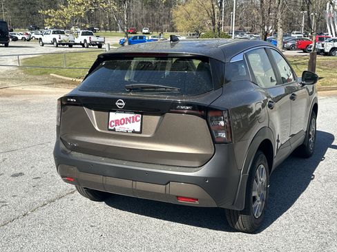 New 2026 Nissan Kicks S image 5