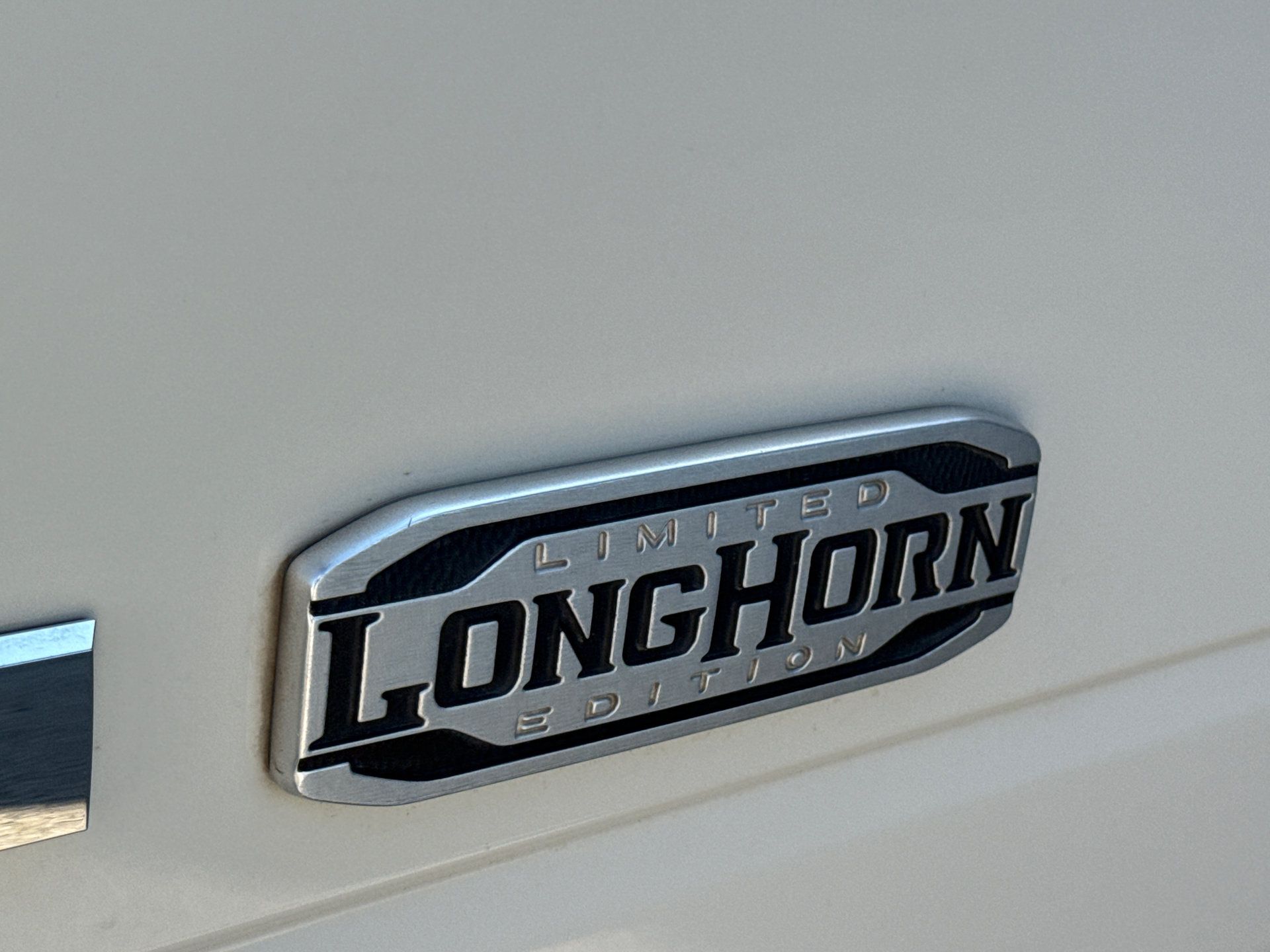 Used 2022 RAM 3500 Limited AWD/4WD image 7