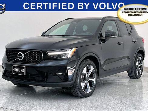 Certified 2025 Volvo XC40 B5 Plus image 16