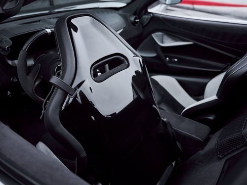 Used 2024 McLaren 750S Spider image 47