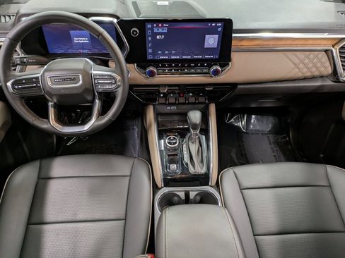 Used 2024 GMC Canyon Denali image 22