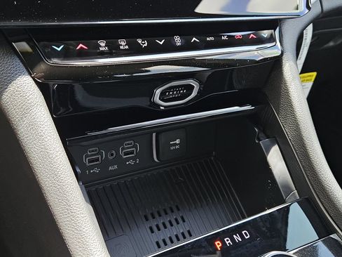 New 2026 Jeep Grand Cherokee Altitude RWD image 18