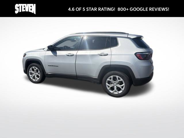 Used 2024 Jeep Compass Latitude AWD/4WD image 6