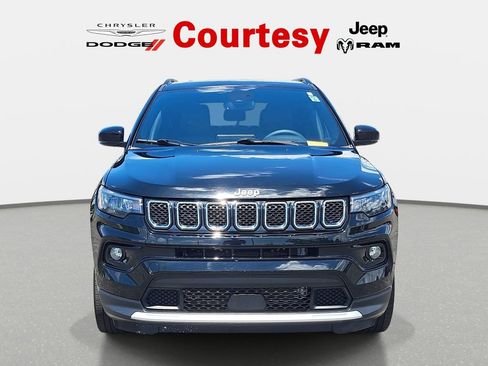 Certified 2023 Jeep Compass Limited AWD/4WD image 9