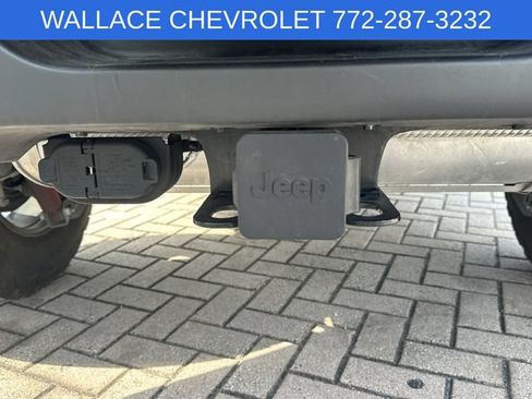 Used 2022 Jeep Wrangler Unlimited Sport AWD/4WD image 8