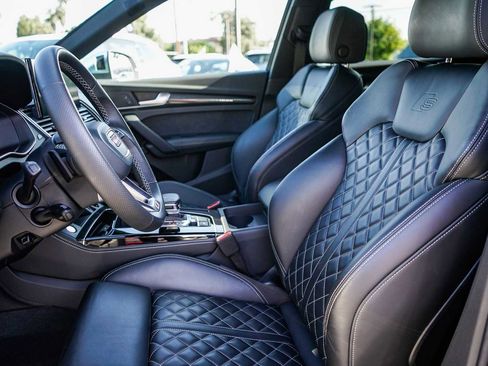 Used 2023 Audi SQ5 Premium Plus w/ Premium Plus Package image 17