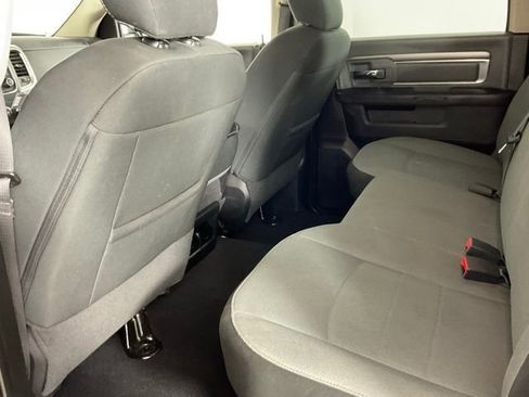 Used 2022 RAM 1500 Classic SLT image 14