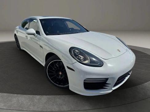 Used 2014 Porsche Panamera AWD/4WD image 2