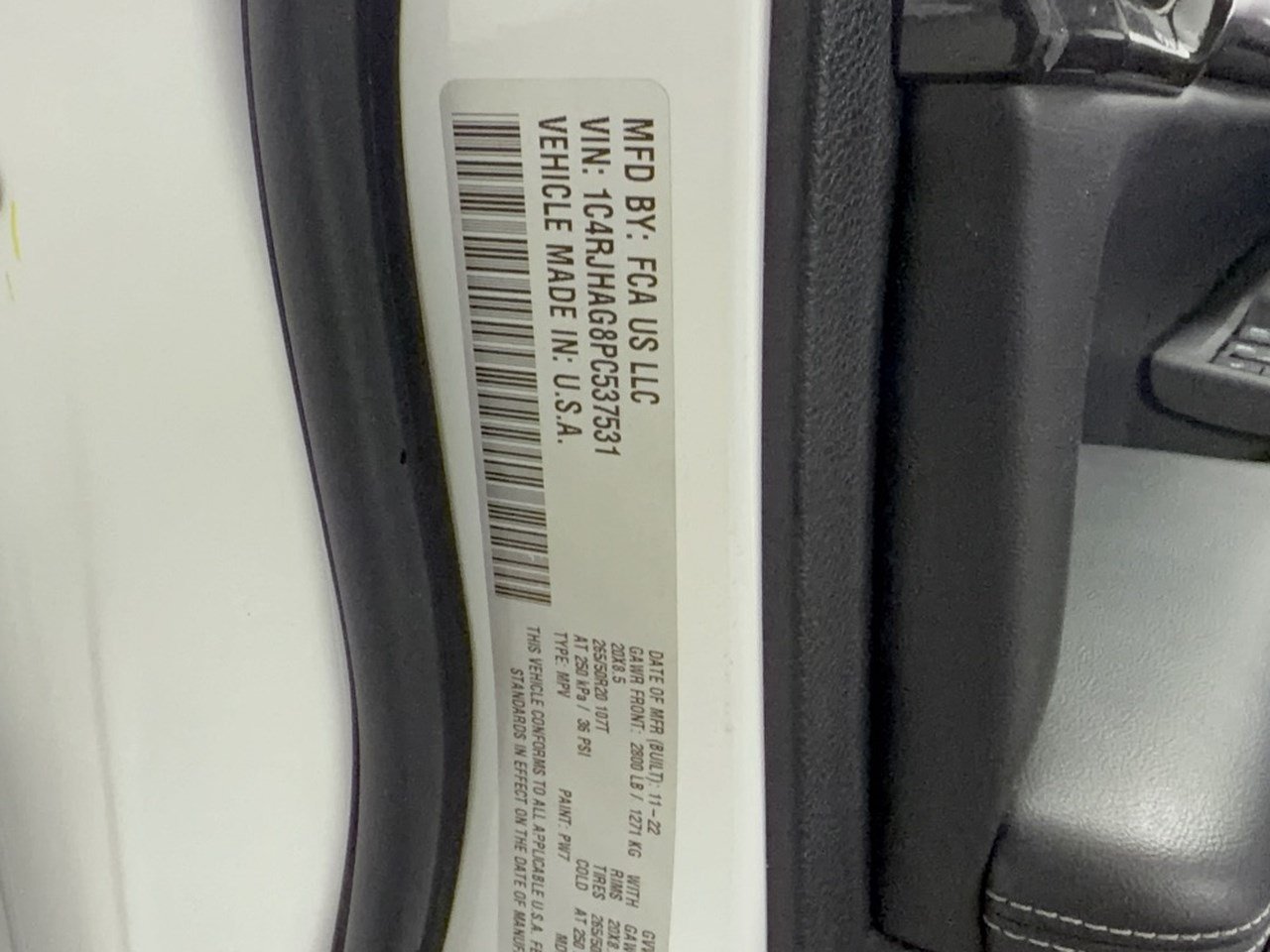 Used 2023 Jeep Grand Cherokee Altitude AWD/4WD image 31