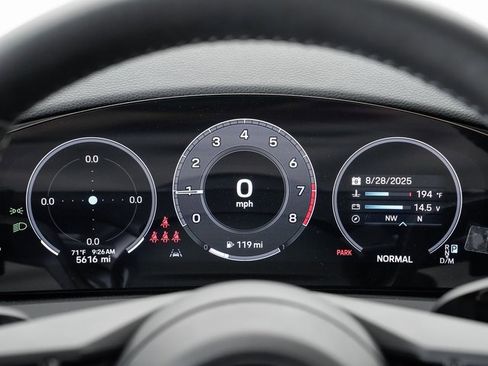 Used 2024 Porsche Panamera 4 image 17