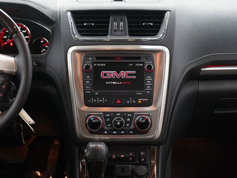 Used 2015 GMC Acadia Denali image 16