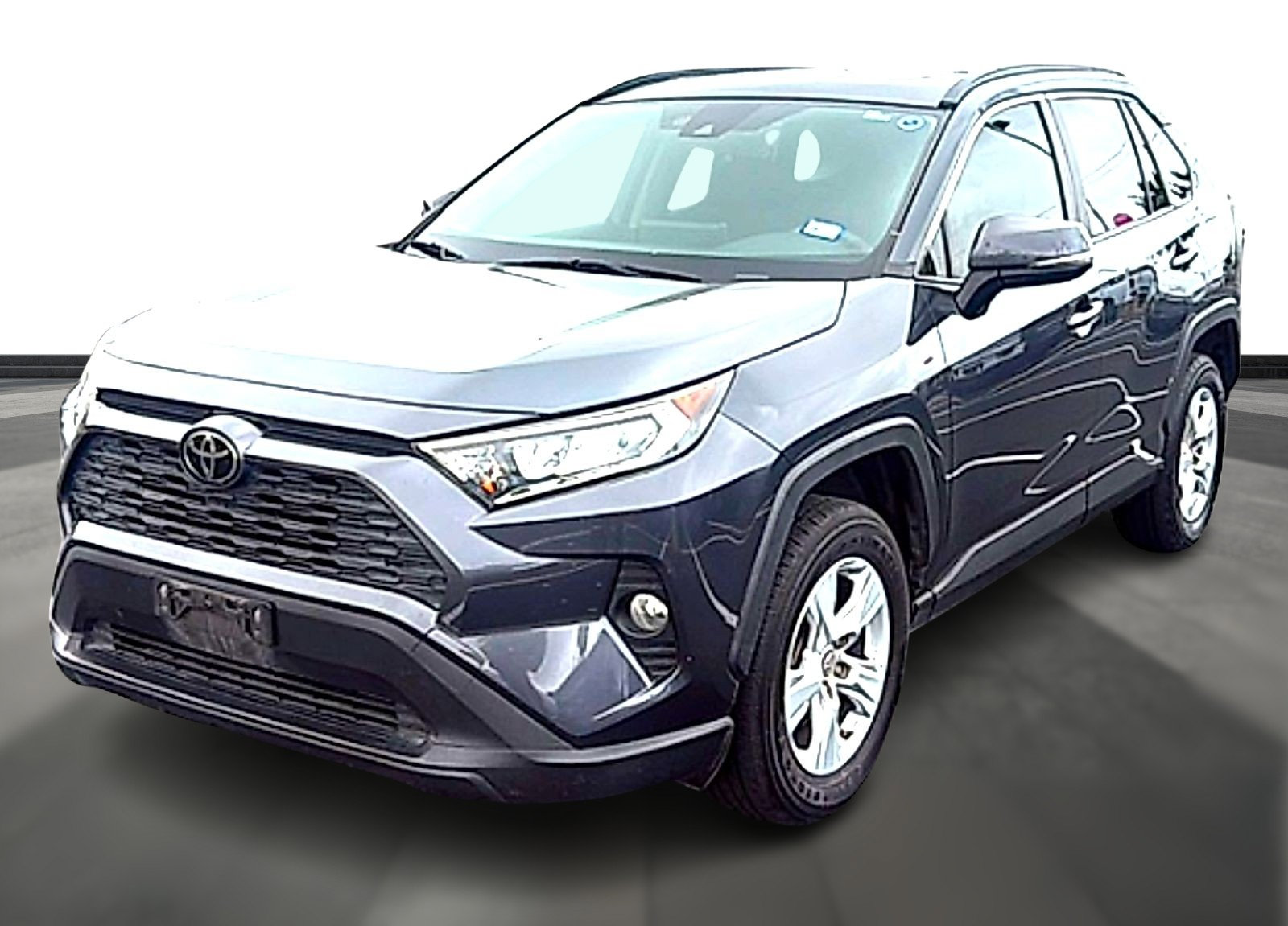 Used 2019 Toyota RAV4 XLE w/ Convenience Package FWD image 1