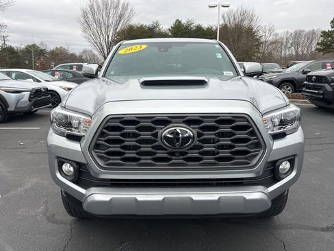 Used 2023 Toyota Tacoma TRD Sport image 3