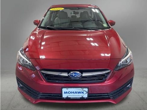 Used 2022 Subaru Impreza 2.0i Premium AWD/4WD image 9