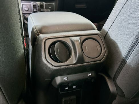 Used 2024 Jeep Wrangler Unlimited Sahara w/ Technology Group AWD/4WD image 26