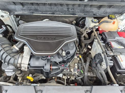 Used 2020 GMC Acadia SLT FWD image 28