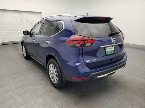 Used 2020 Nissan Rogue SV image 5